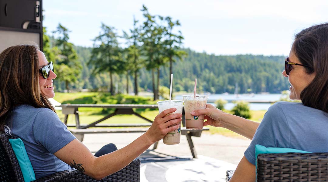 Two women with ice coffee