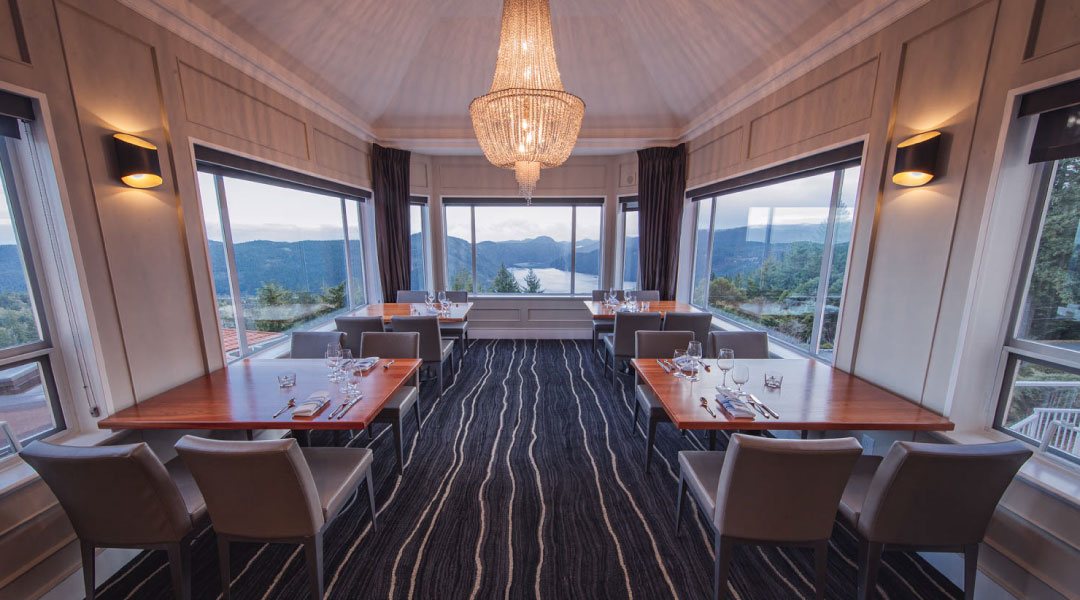 Alpina Restaurant at Villa Eyrie Resort