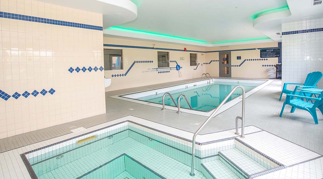 Indoor pool and hot tub at the Sandman Hotel in Quesnel