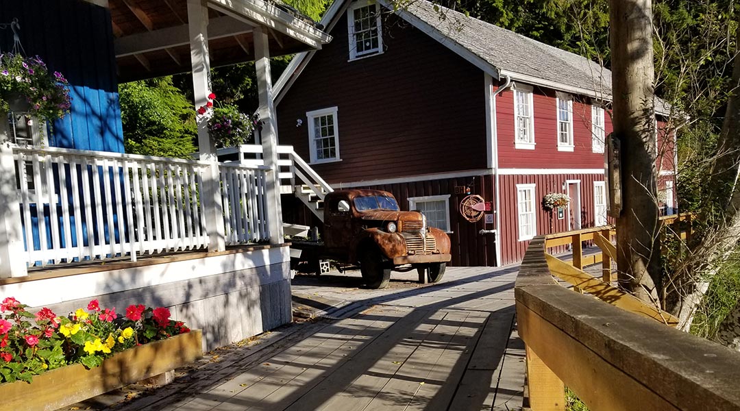 The dock near Telegraph Cove Resort Cabins