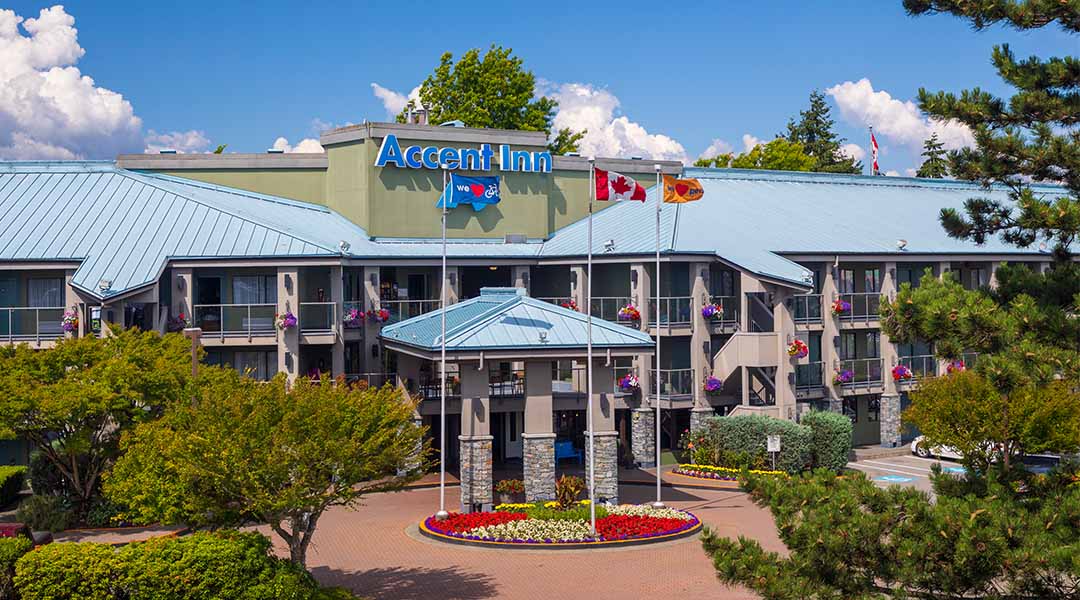 Exterior shot of Accent Inns Vancouver Airport