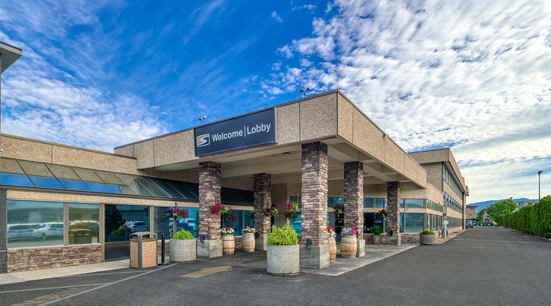 Exterior of the Sandman Hotel Penticton