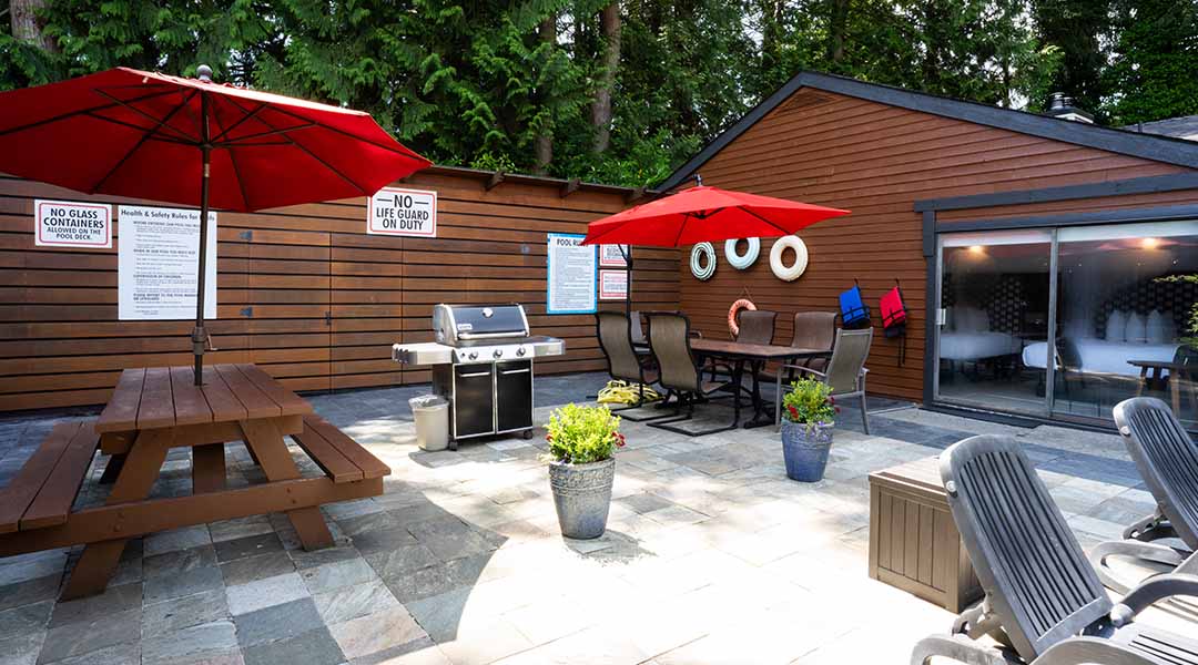 BBQ deck at the Sunshine Lodge in Gibsons, BC