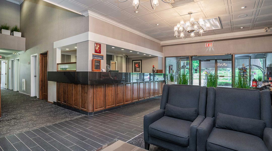 The interior lobby at the Sandman Revelstoke