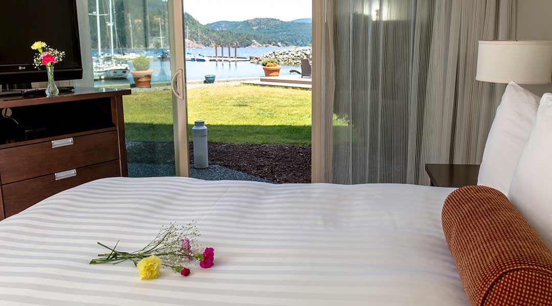 Oceanfront Suites at Cowichan Bay Cowichan Bay BC Ferries Vacations